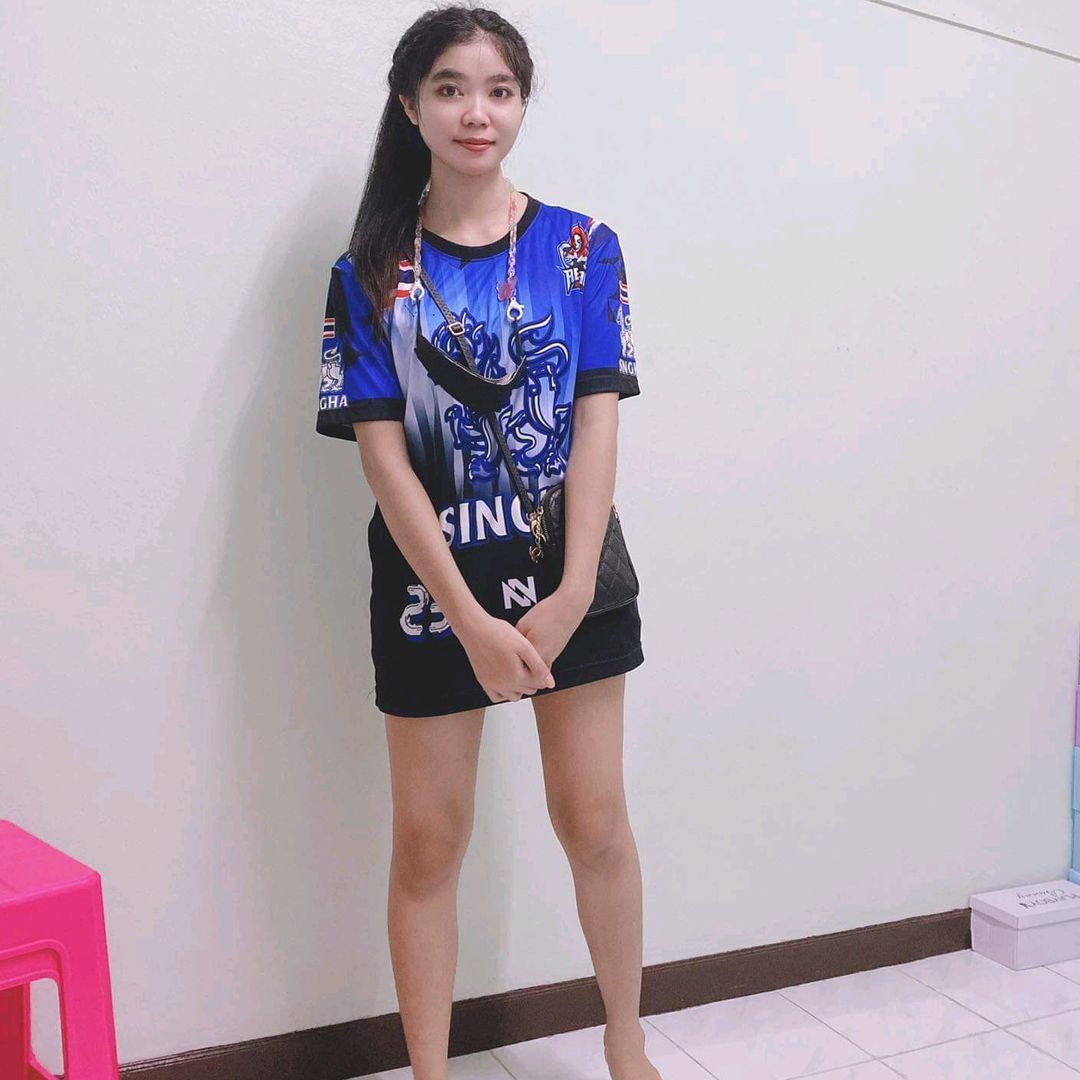 เเม่ค้าโตน้อย🐒🇱🇦สาวลาวใต้