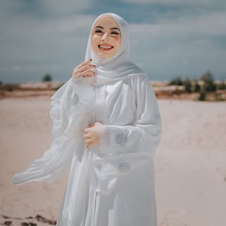 NUR AMIRAH