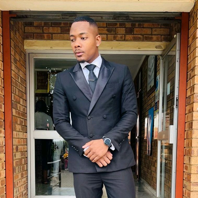 Ofentse Leshawn