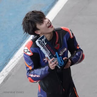 โอมเพี้ยง🐶🏍️🏎️🎸🎬🏋🏽🥁🎰🛌🏡♠️