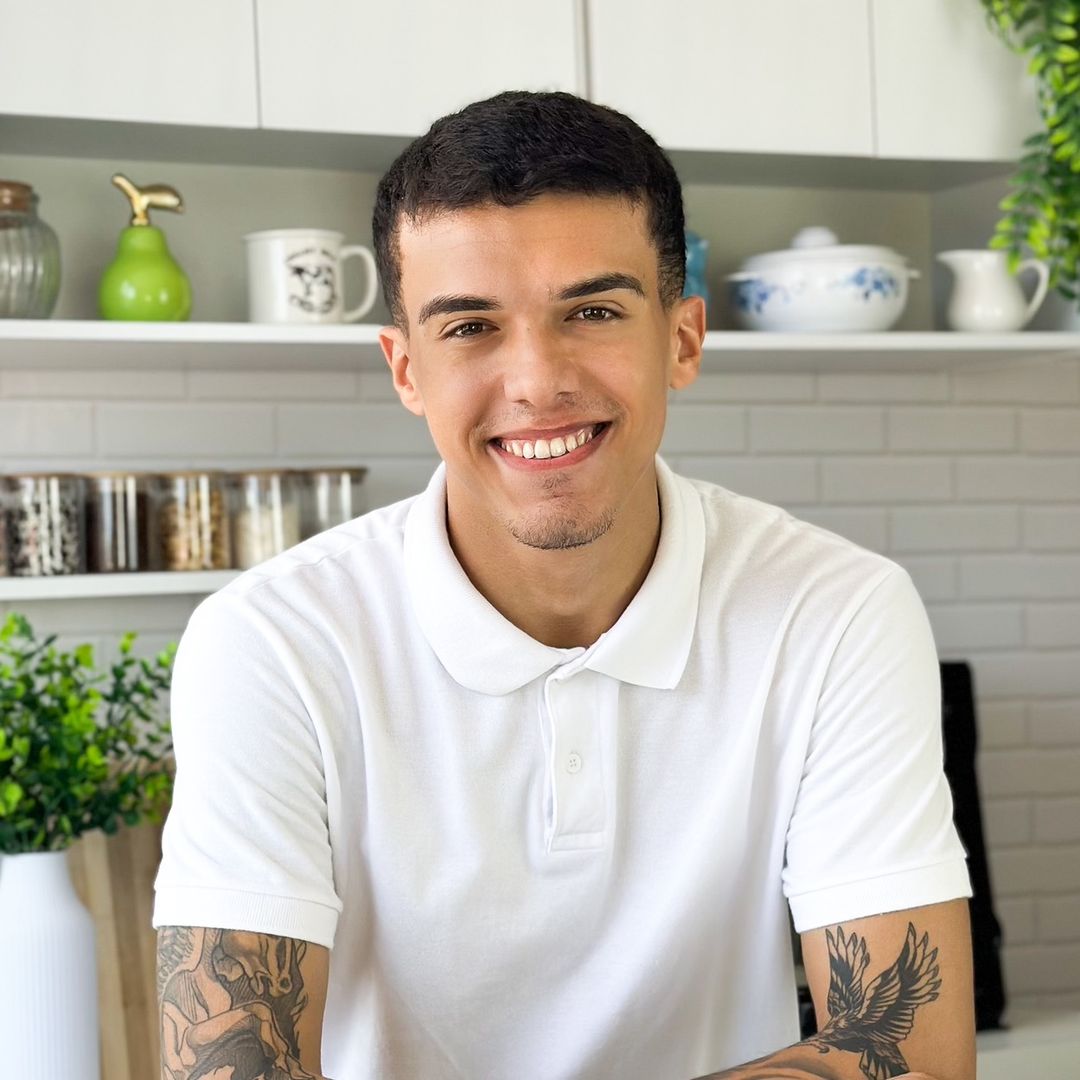 O menino do bolo