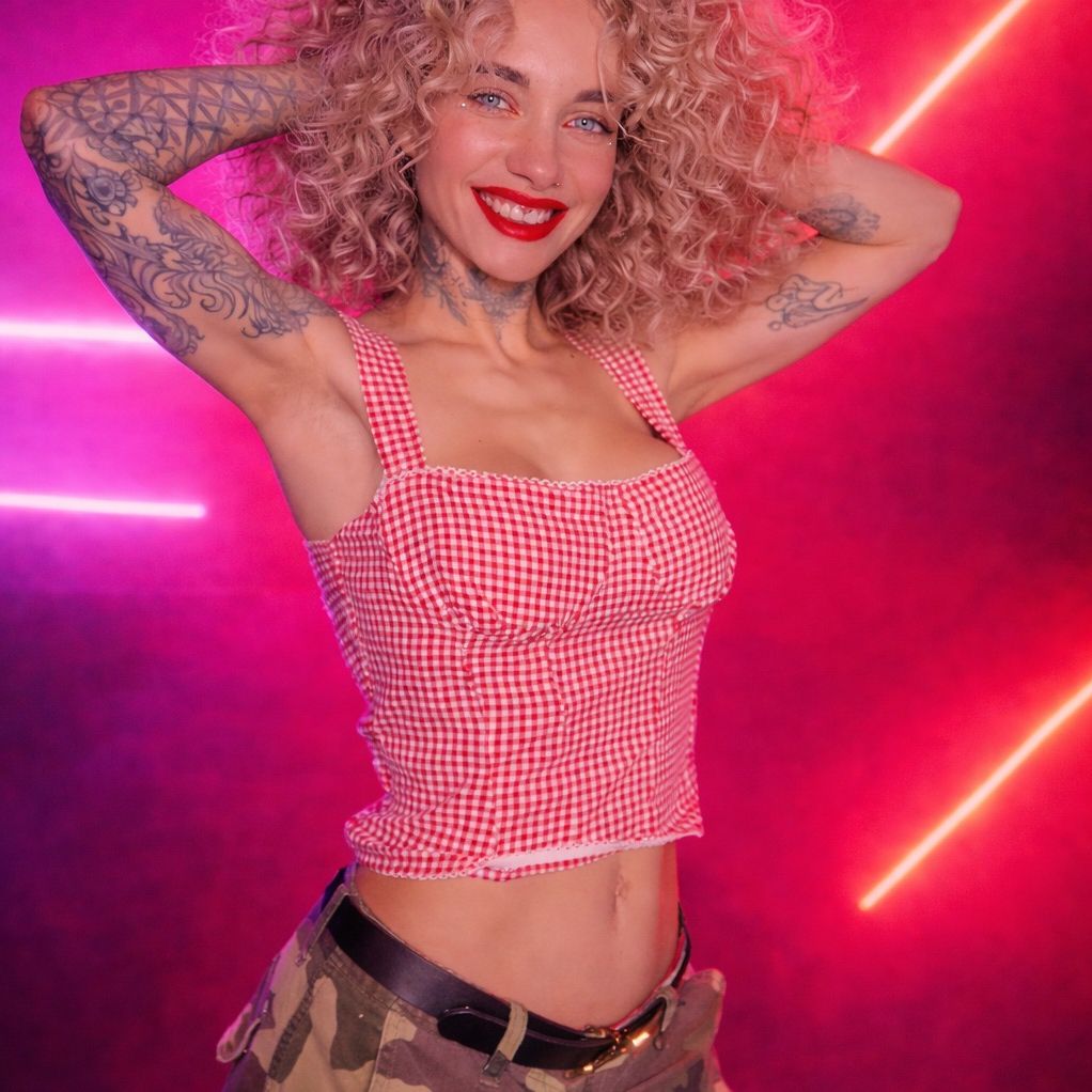 🦋OnaPokrecona🦋