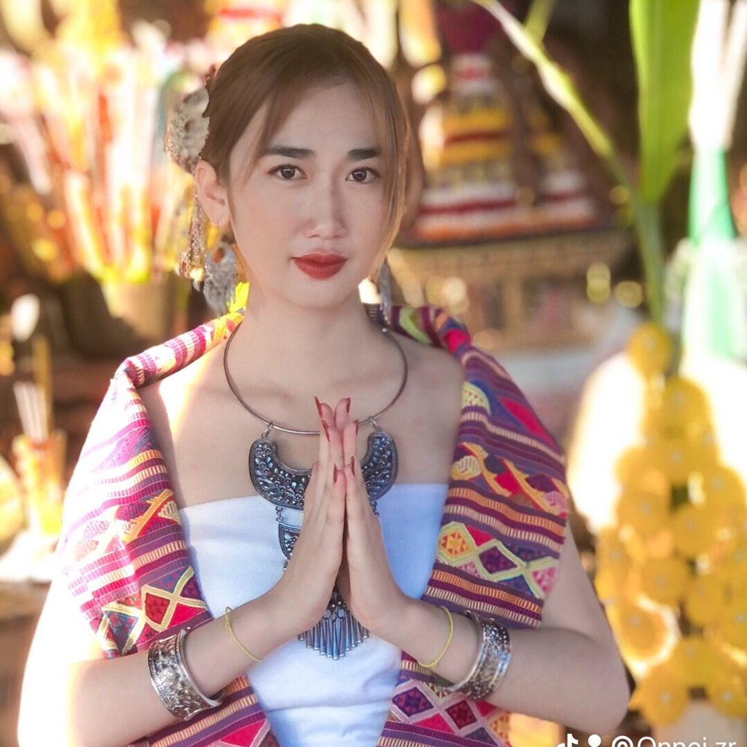ออนนี้ เรชชี้ง