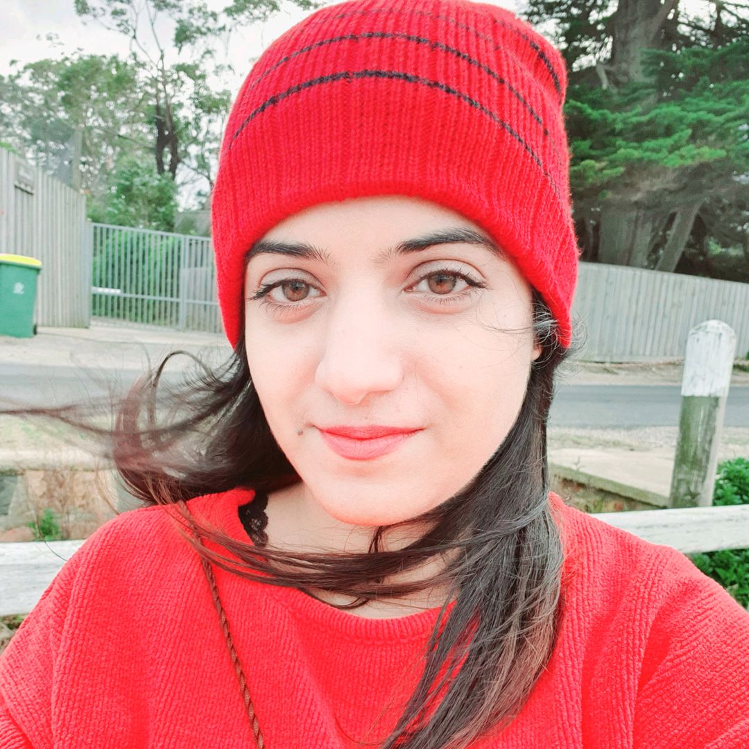 Sana @our.happy.hustle