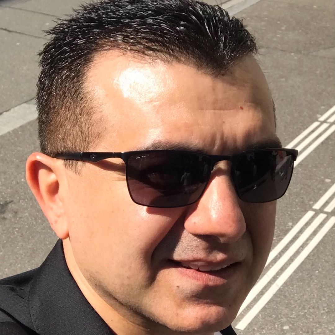 Özgür Konak