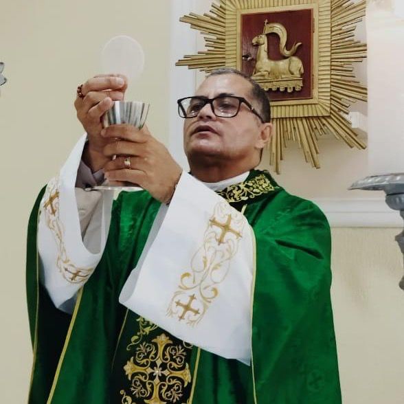 Cônego Karol Simão O