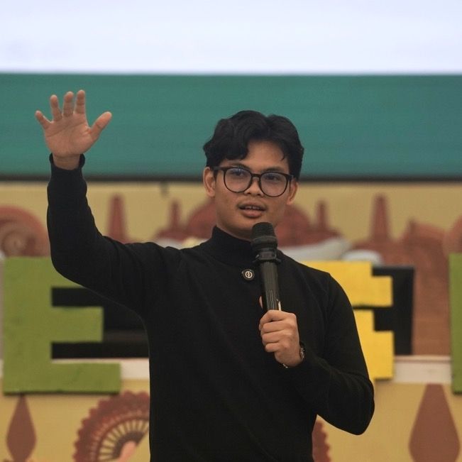 Reza Erfit | Trik AI & gadget