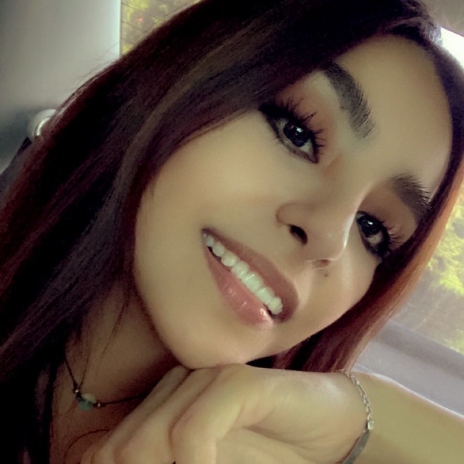 • PAOLA •