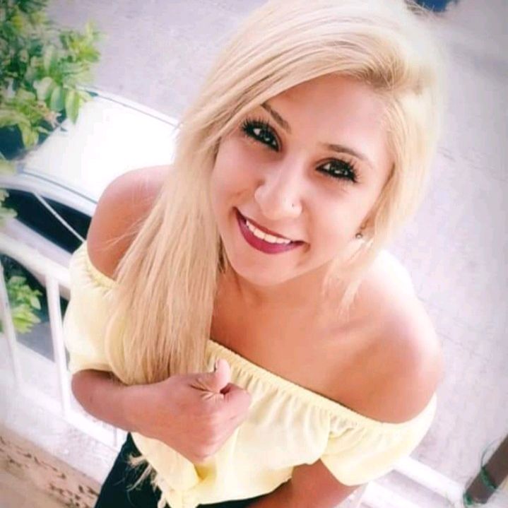 Ayse Uşar