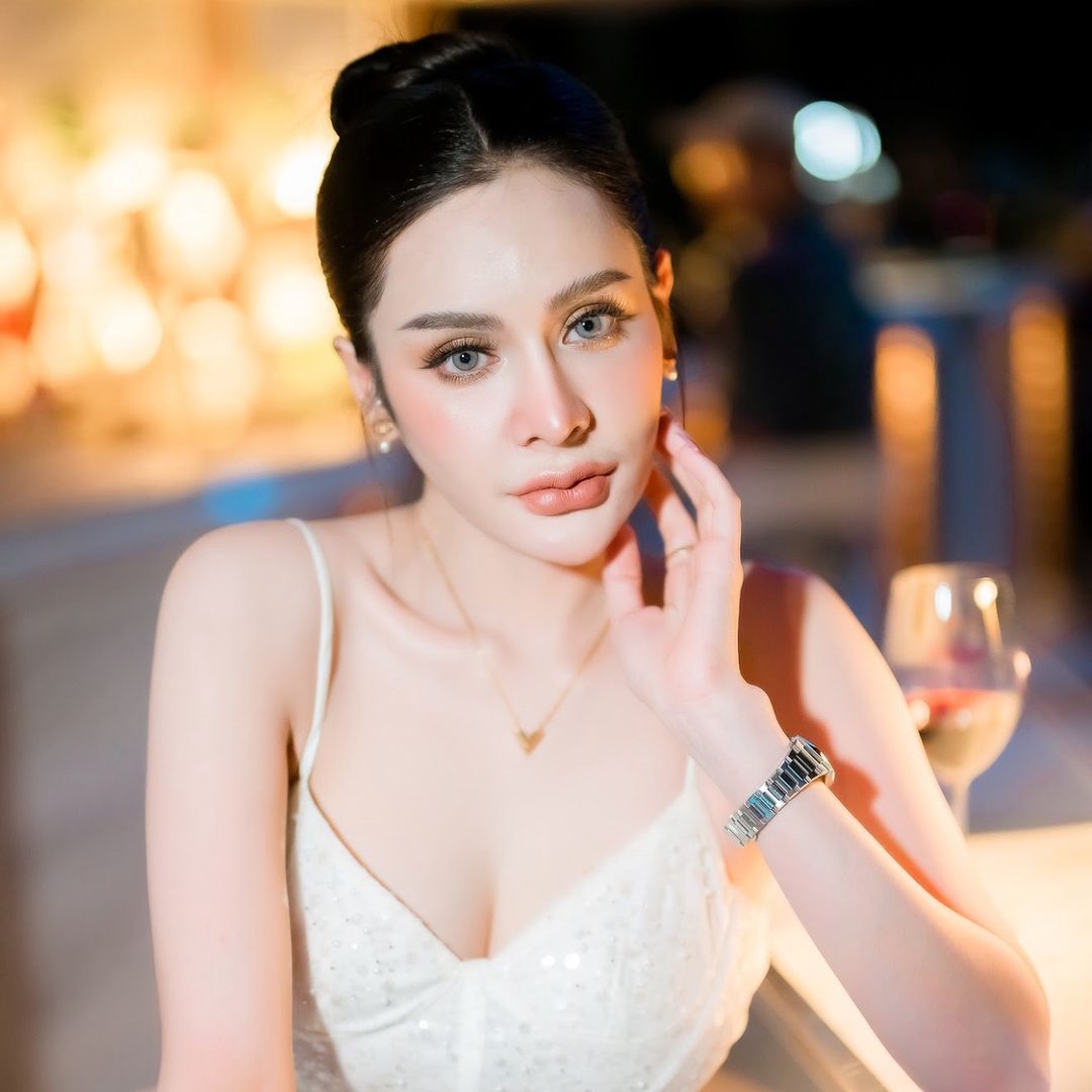 ชื่อ น้ำพริก ไม่ได้ชื่อ พลอย