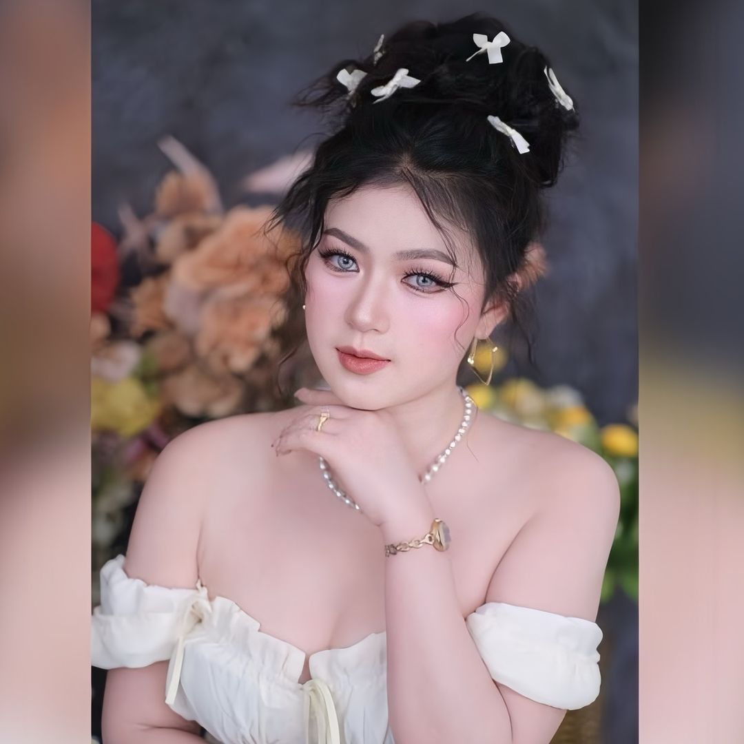 P’paj Ntshiab Vang💜