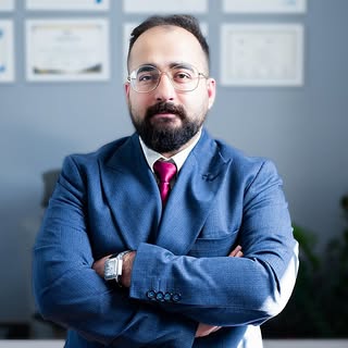 فیزیوتراپی تخصصی و آسیب ورزشی دکتر مزیّن