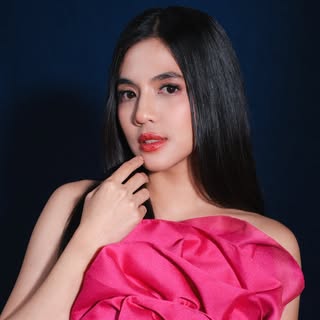 Putri Una Thamrin