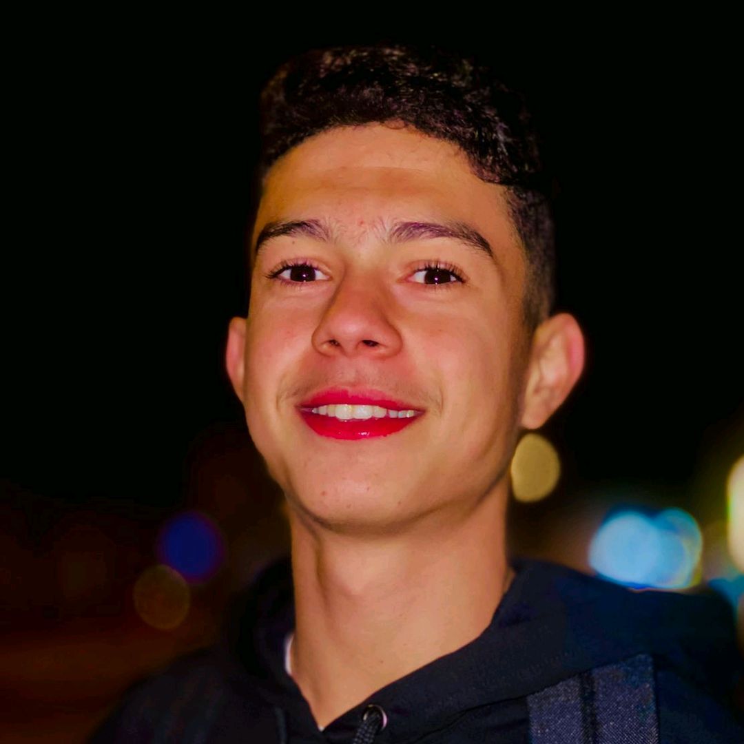 𝐀𝐃𝐄𝐌_𝐎𝐔𝐅𝐅𝐈𝐂𝐈𝐄𝐋𝐋✓