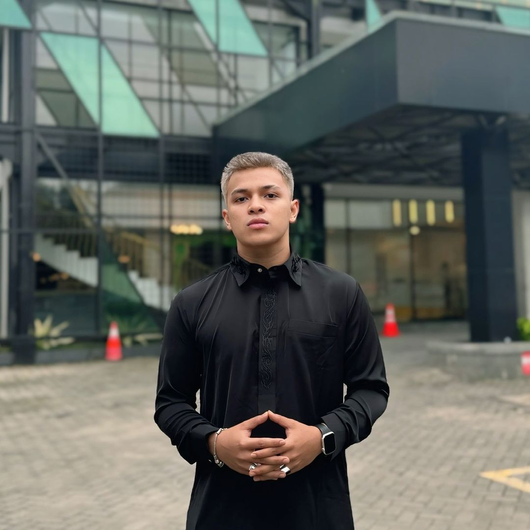 IG : @raflychaniago_