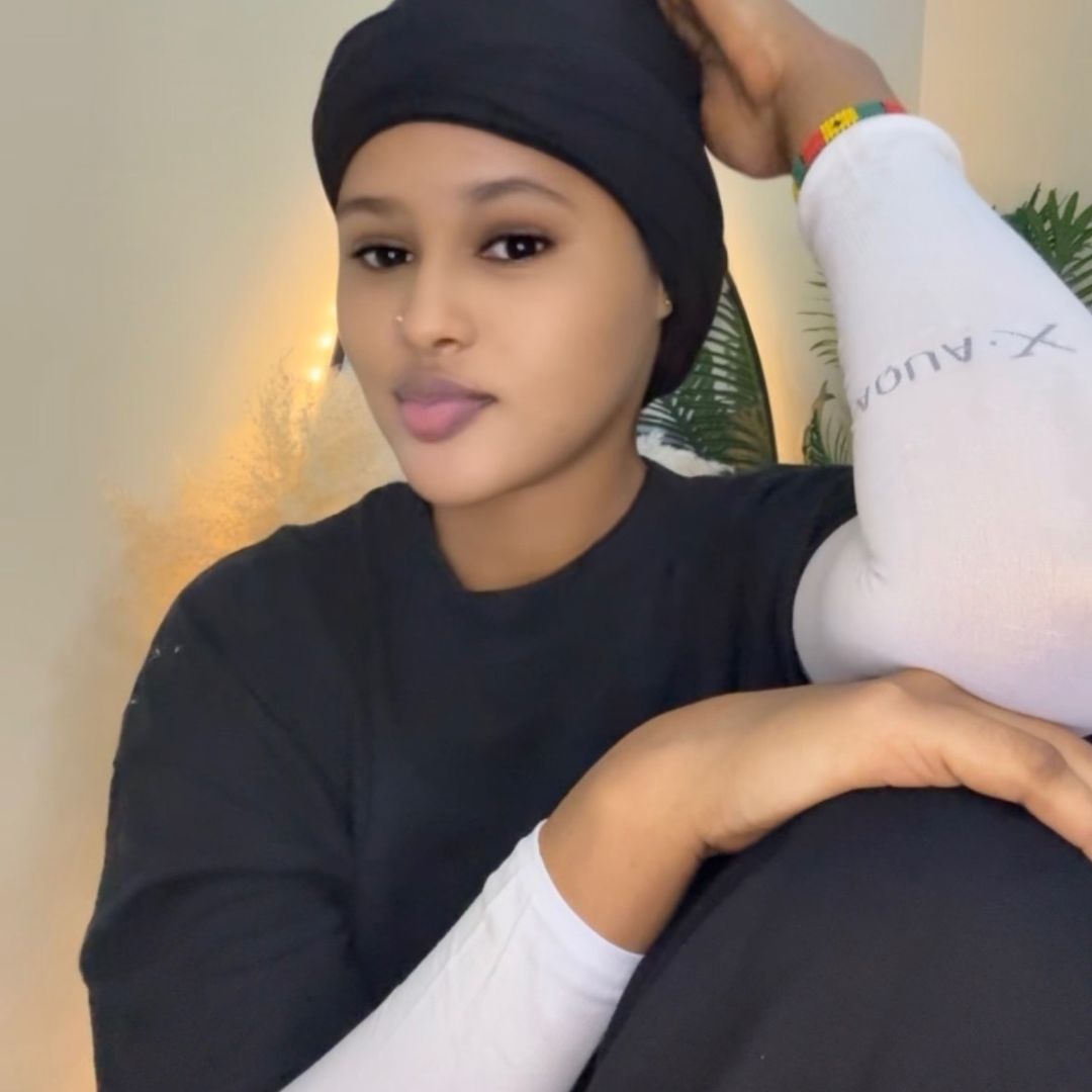 Raihana☪️🌹🇸🇴🇬🇭🐆