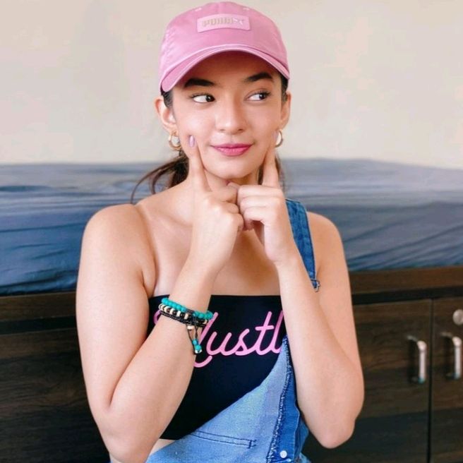 𝑅𝒻𝑜𝕤ℎ ¹⁶