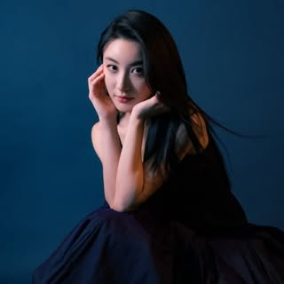 Rosina Lam 林夏薇