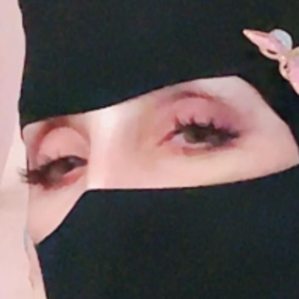المصممة ليلى👗