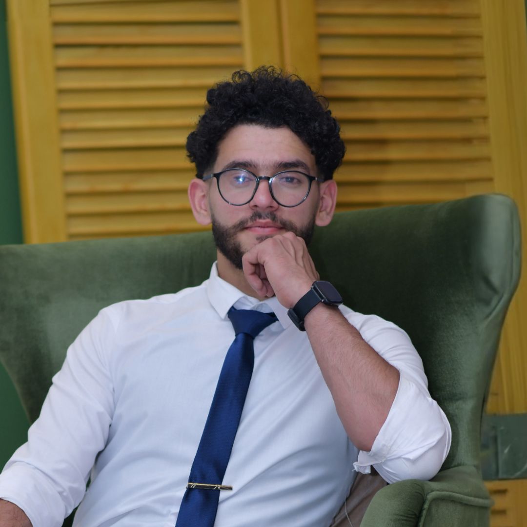 صالح النقيب ● مصمم جرافيك