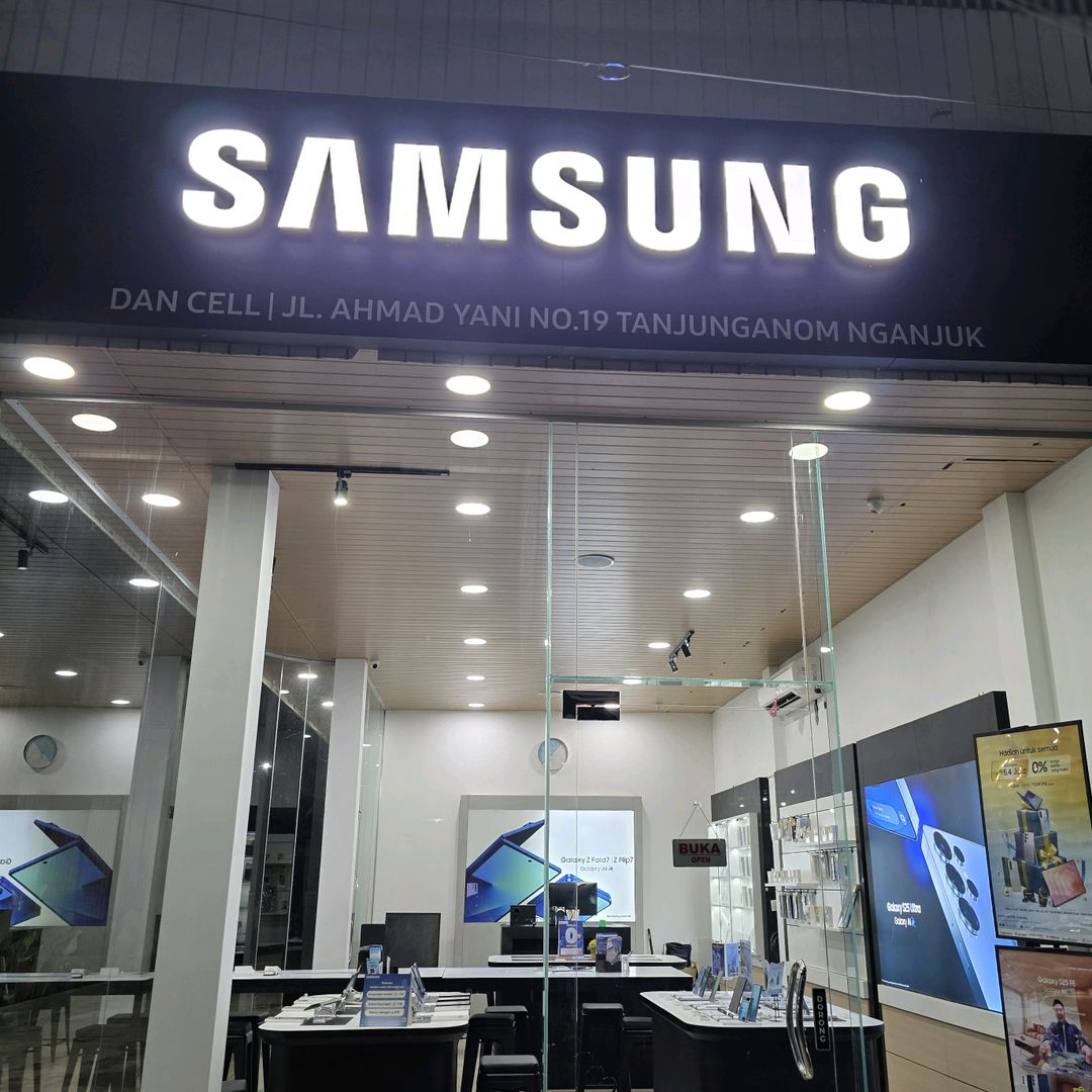 Samsung Store Warujayeng