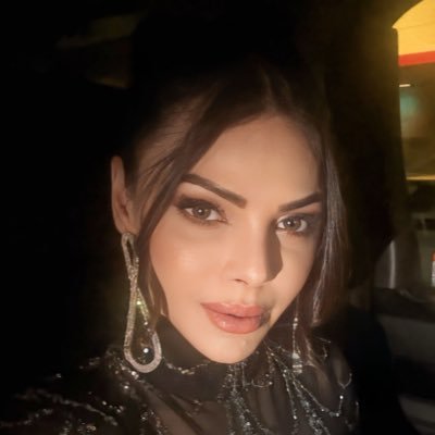Sherlyn Chopra (शर्लिन चोपड़ा)🇮🇳