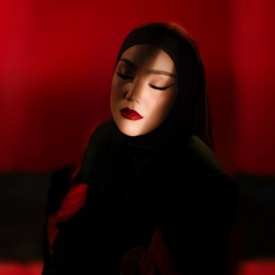 茜拉