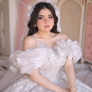 Shrouk Adel Make up artist