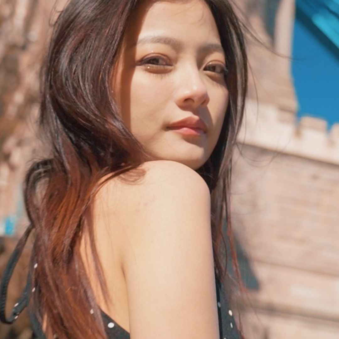 awantika gurung