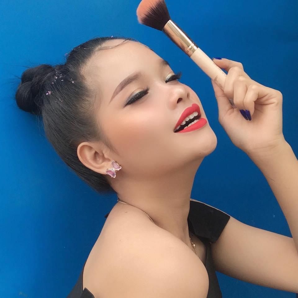 🦋ចែ ភា🦋