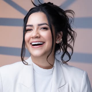 STELLA LAURA