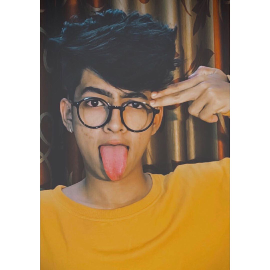 👑Swaraj Kheratkar👑