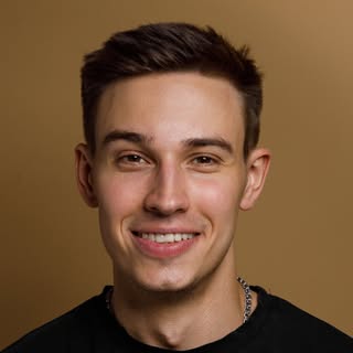 Саша Золотов