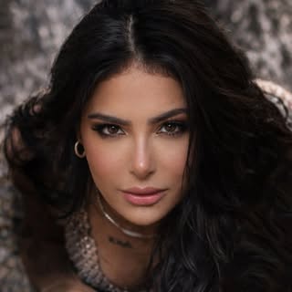 𝑻𝒂𝒚𝒂𝒓𝒂 𝑨𝒏𝒅𝒓𝒆𝒛𝒂🦇