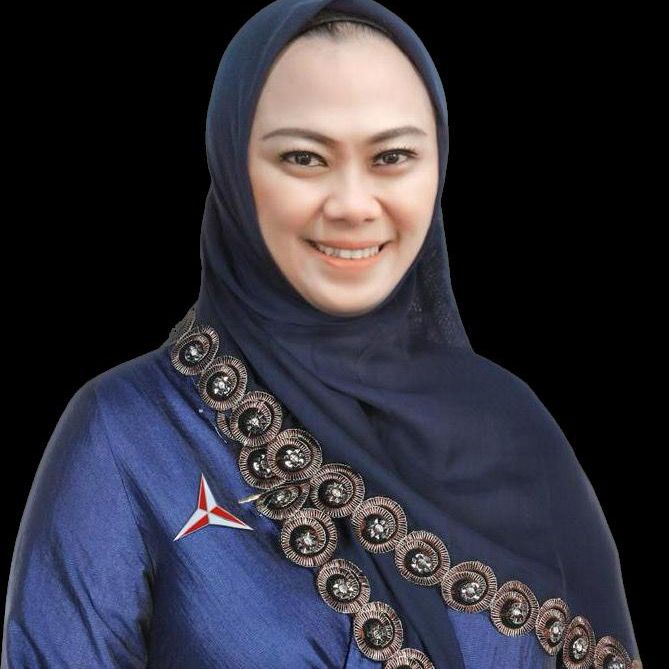 dr. Hj. Cellica Nurrachadiana