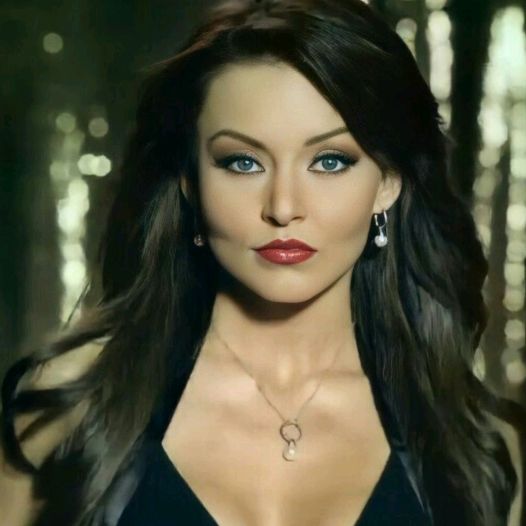 Esa hembra es mala💋