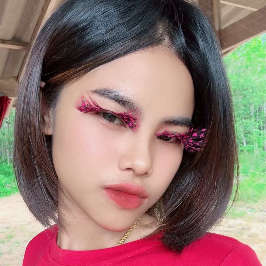 หญิงแด้ม ที่เค้าว่าสวยนั้นเห้อ