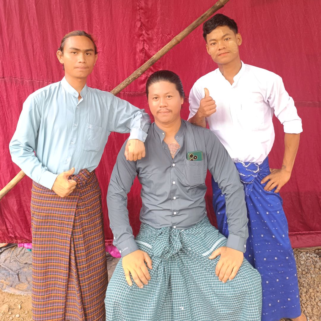 🤗ချစ်ညီနောင်ထင်းကားဖွဲဟာသ🤗
