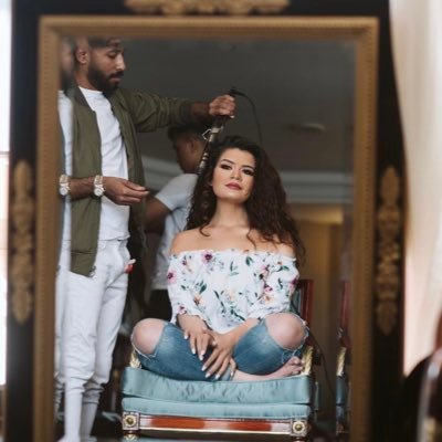 Menna منّة