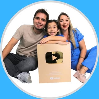 Amanda Boscolo - Theozinho e Família 💙