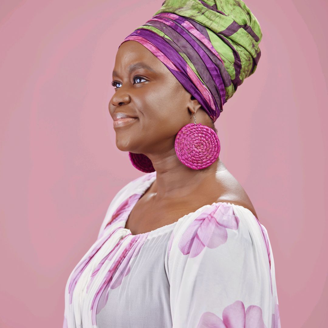 TheṢọláAllyson