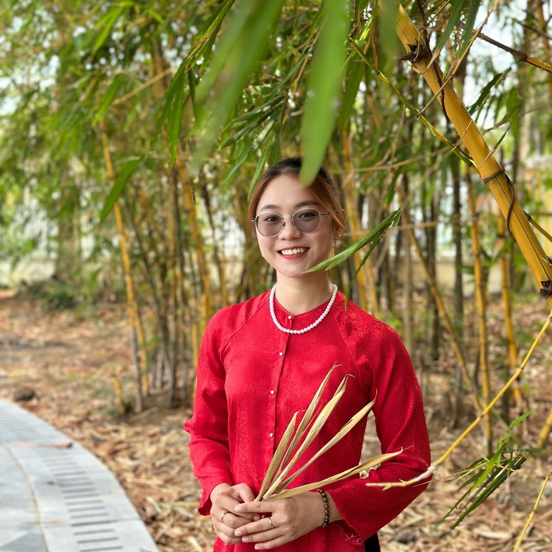 Thi Thi Miền Tây