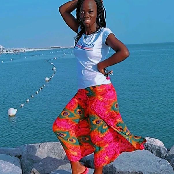 TINA TROUBLE-MAJWEGA