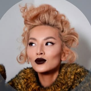 Tina Leung 梁伊妮