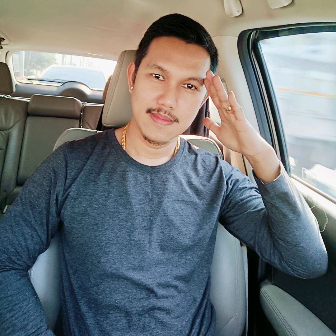 คุณต้น พาฝัน
