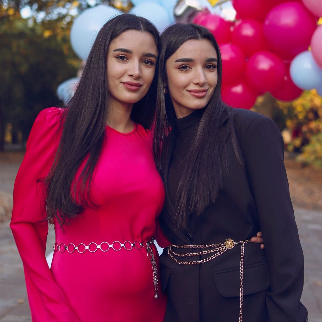 БЛИЗНЯШКИ👯‍♀️❤️