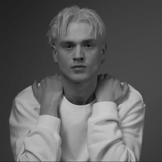 Tristan E