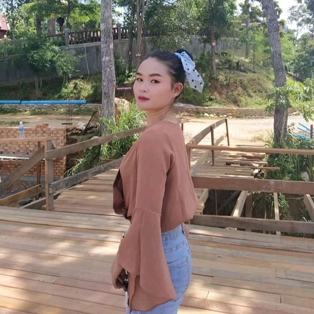ស្រីនិច្ចបាត់ដំបង