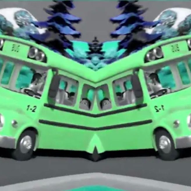 weird Cocomelon bus kidu