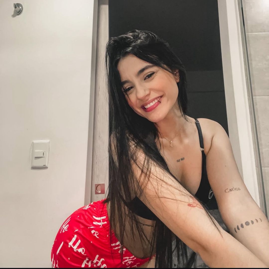 Val👧🏻